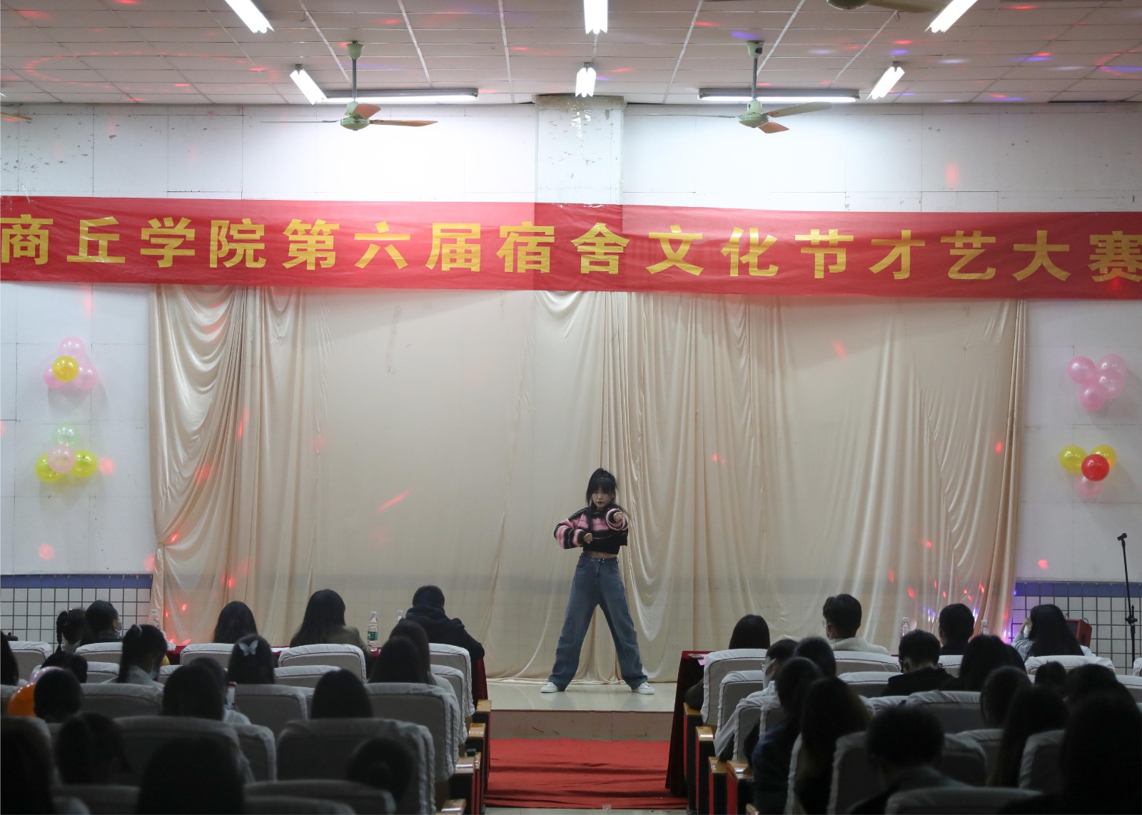 摄影记者高鹏林2.jpg