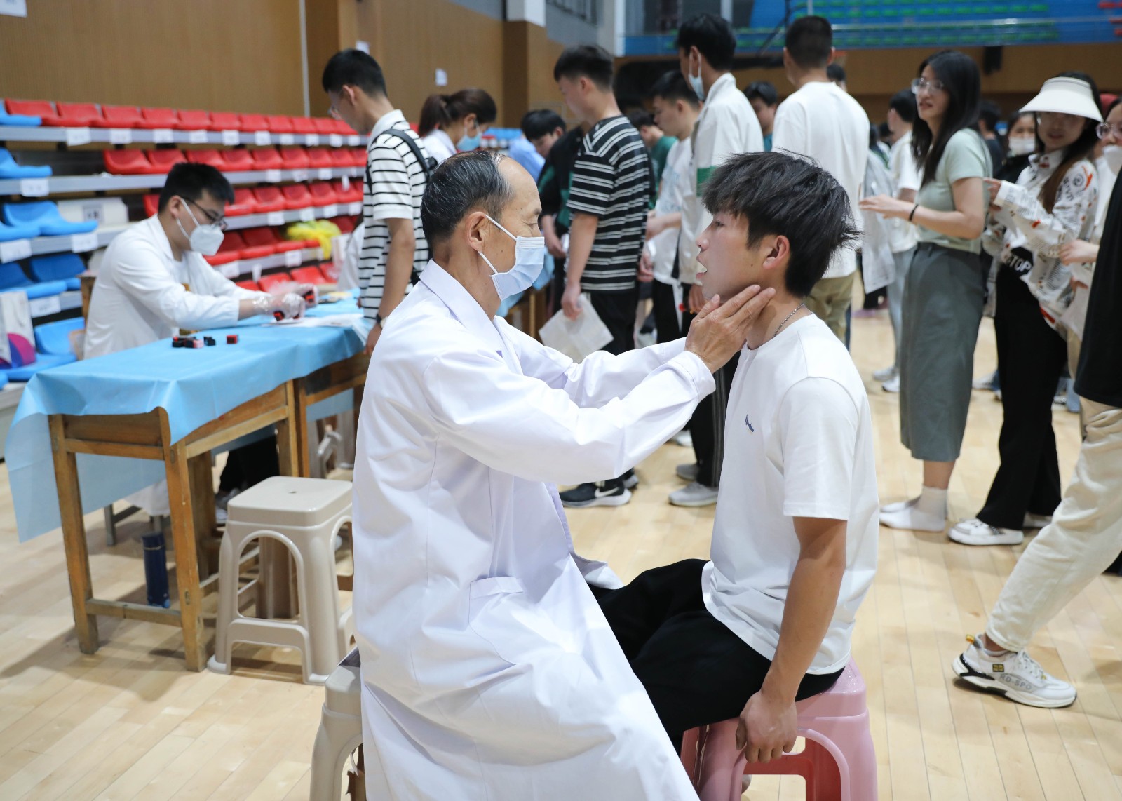 摄影记者张前进 (3).jpg
