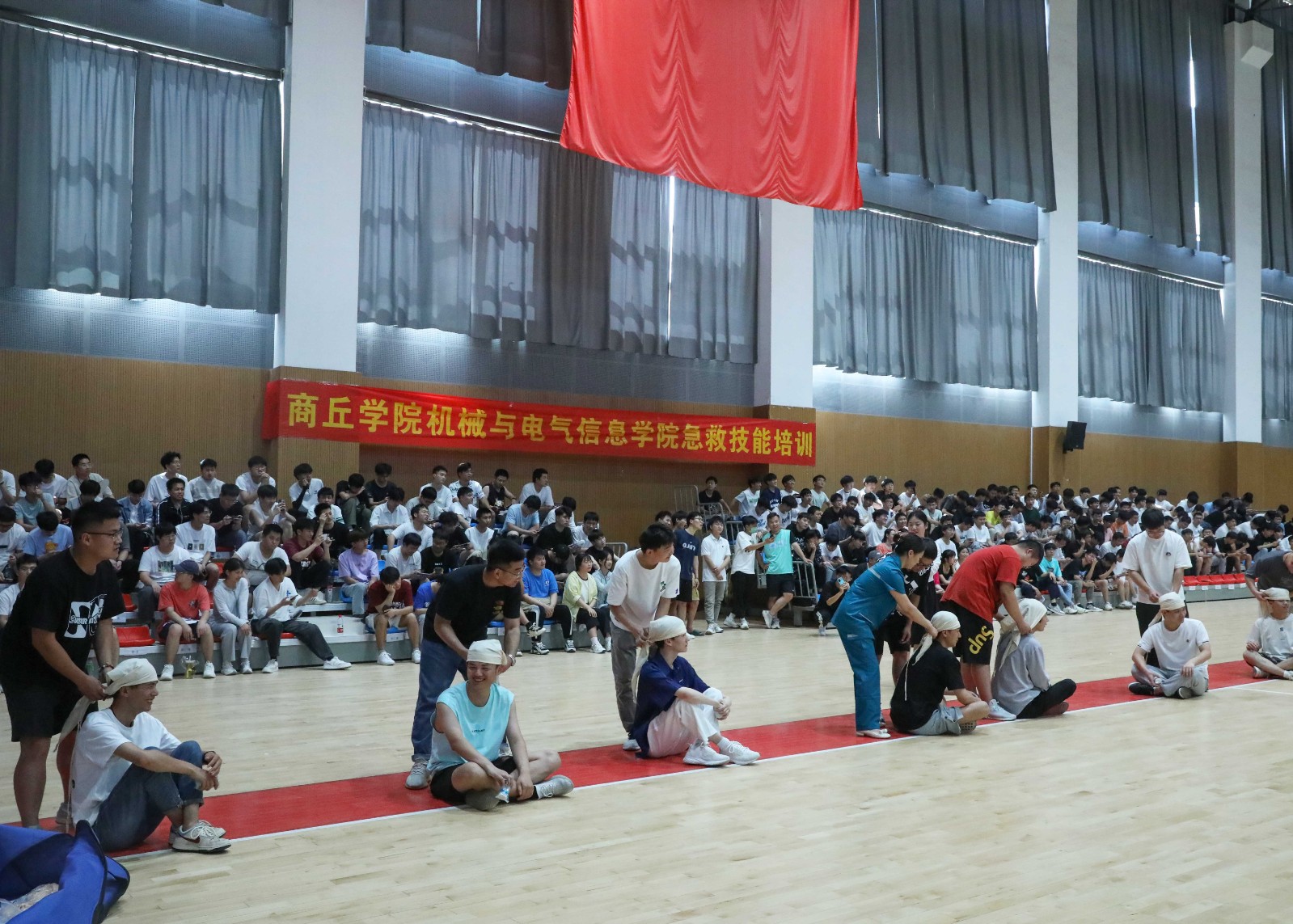 摄影记者陈会会 高鹏林 (3).jpg
