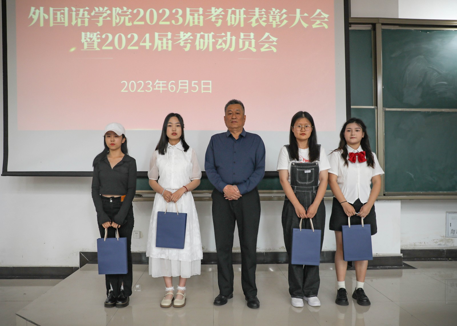 摄影记者李今墨修 (5).jpg